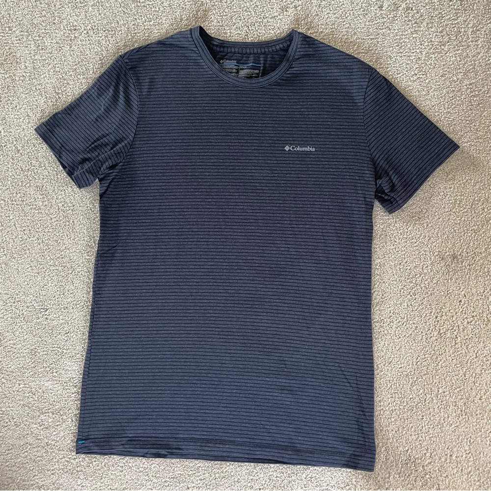 VGC Columbia Cotton Blend Short Sleeve Crew T Shirt Tee GRAY & BLACK Size Medium